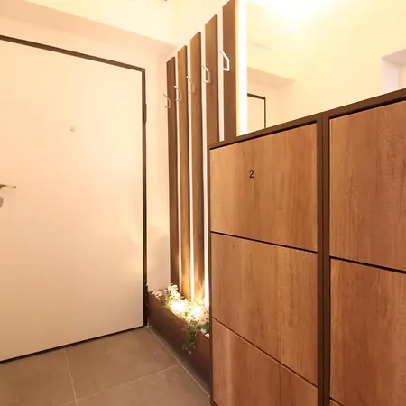 Magic Apartment *